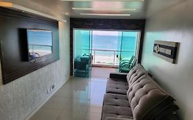 Vista mar- Pé na areia da Prainha- condomínio com piscina